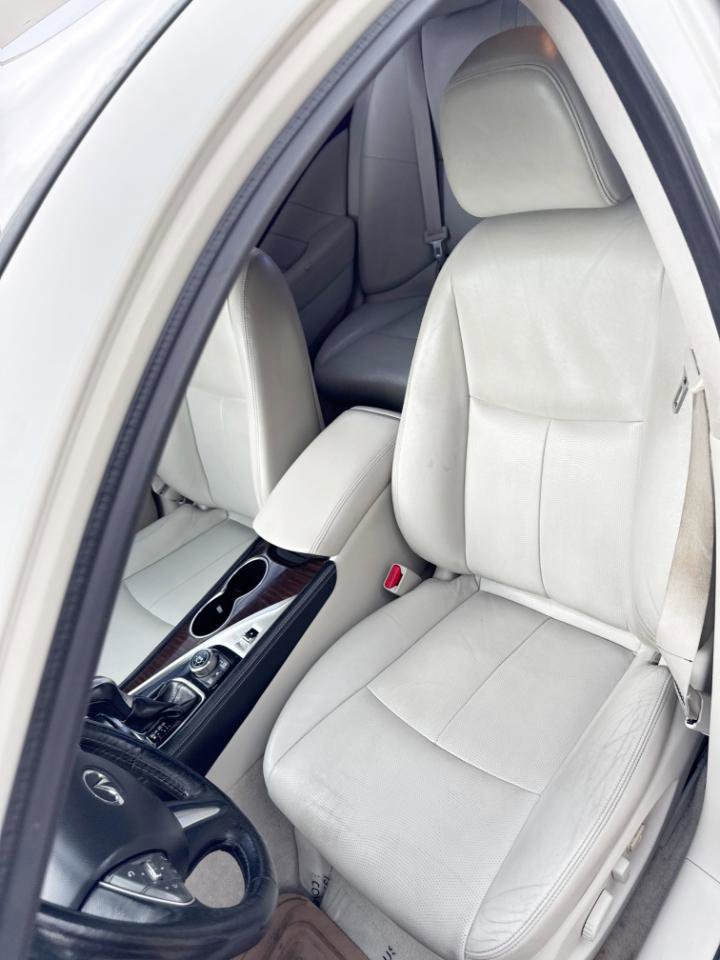 Used 2015 INFINITI Q50 Premium w/ Deluxe Touring Package AWD/4WD image 13