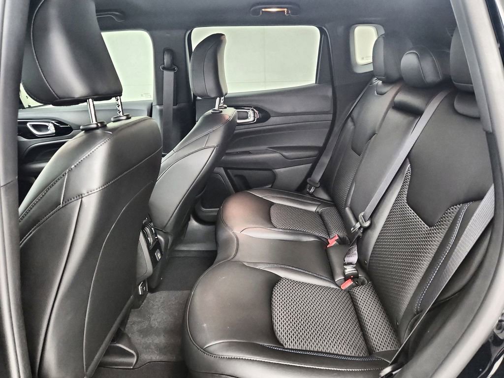 New 2026 Jeep Compass Latitude image 28