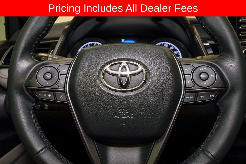 Used 2023 Toyota Camry SE w/ Convenience Package FWD image 16
