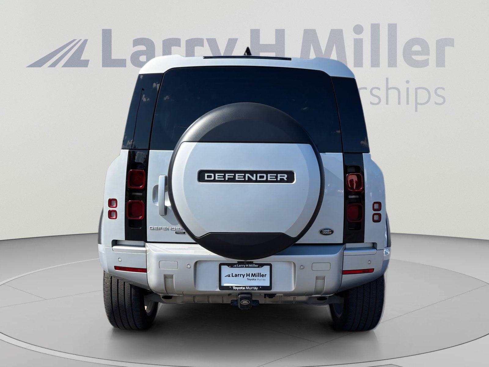 Used 2022 Land Rover Defender 110 XS Edition AWD/4WD image 4