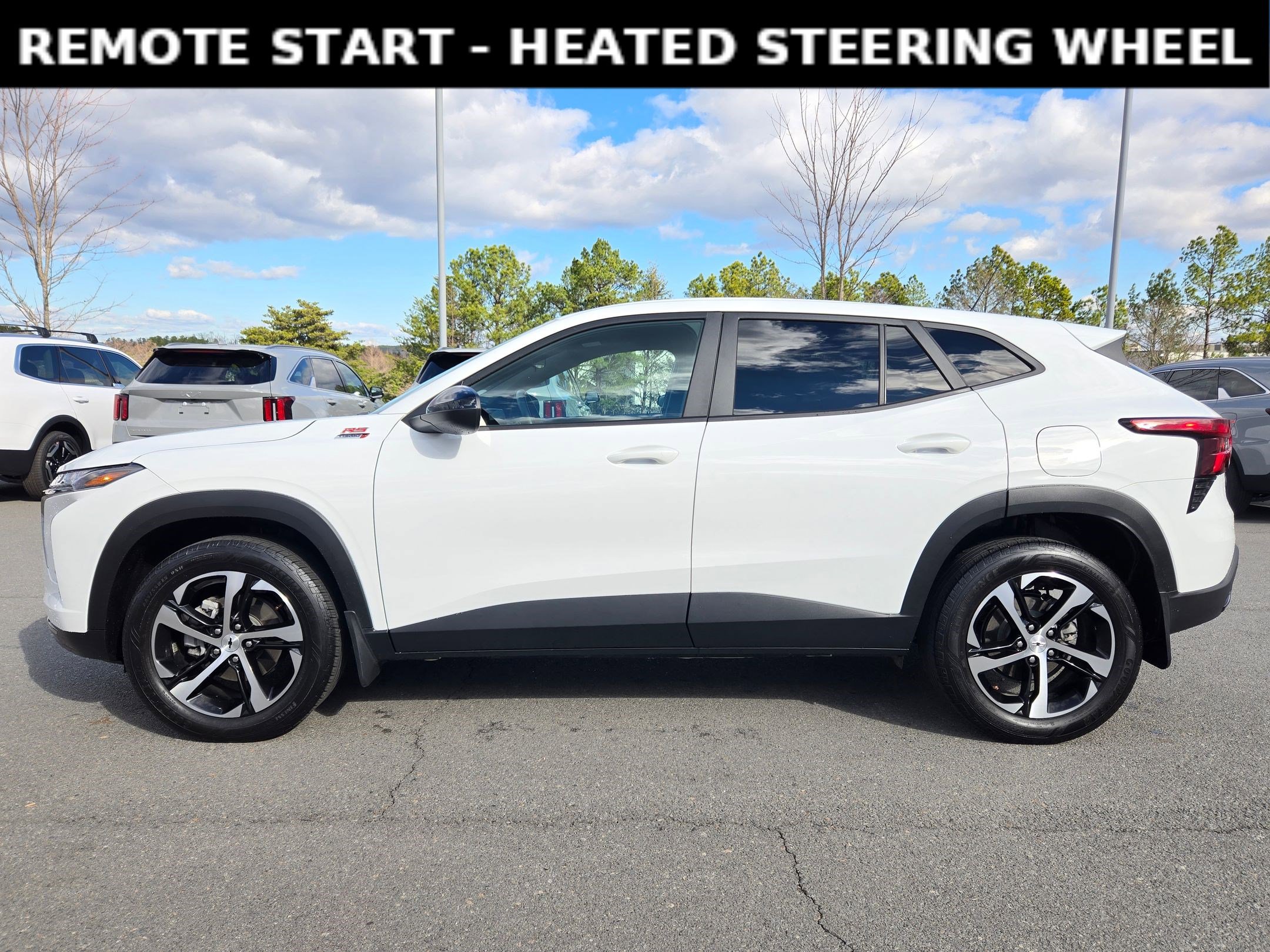 Used 2024 Chevrolet Trax RS image 4