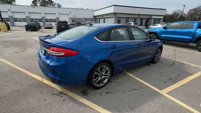 Used 2017 Ford Fusion SE w/ Equipment Group 201A image 8