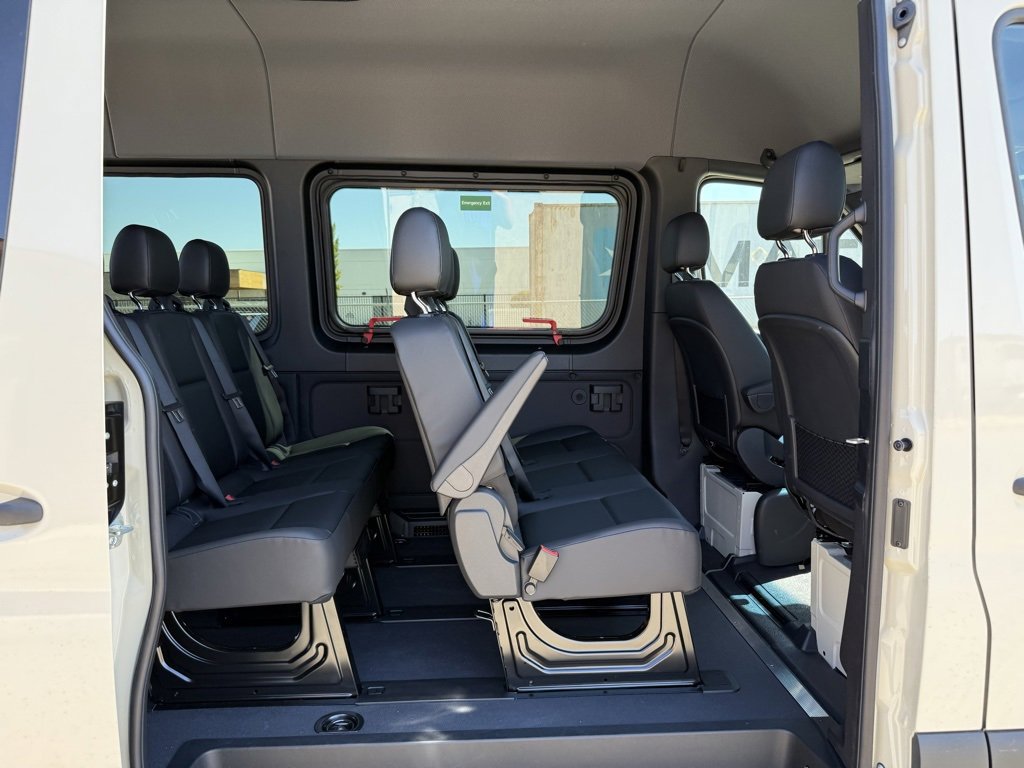 New 2025 Mercedes-Benz Sprinter 2500 image 12