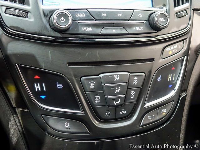 Certified 2016 Buick Regal FWD image 16