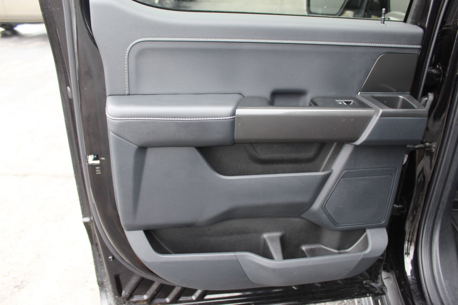 Used 2024 Ford F150 XLT w/ Equipment Group 302A MID image 23