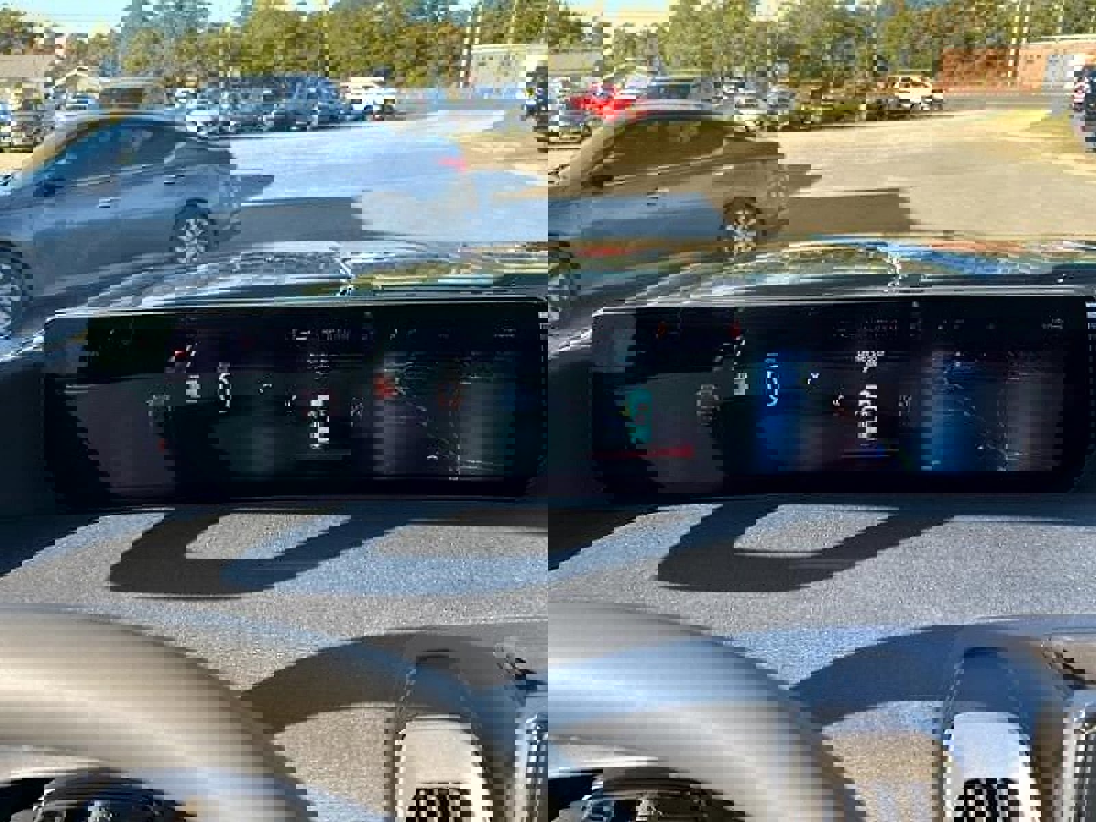 New 2025 Ford Expedition Active image 22