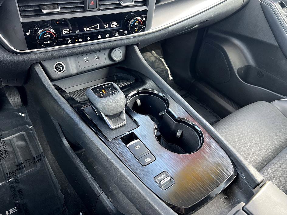 Certified 2023 Nissan Rogue SV w/ SV Premium B Package image 24