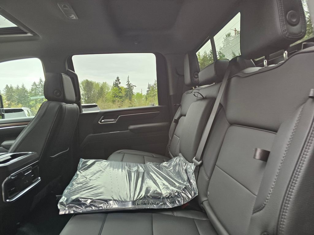 New 2026 GMC Sierra 3500 Denali w/ Denali Reserve Package AWD/4WD image 17