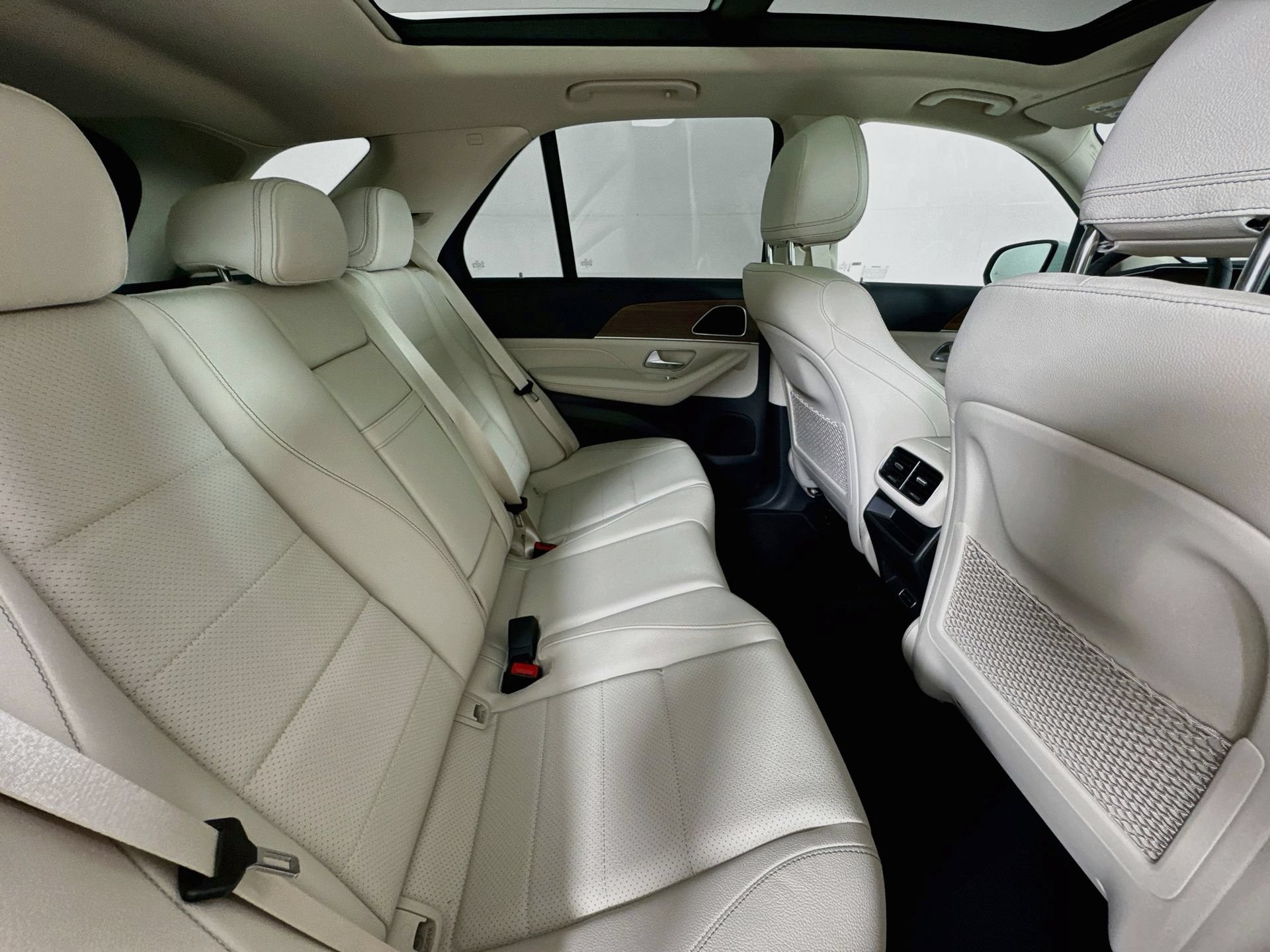 New 2026 Mercedes-Benz GLE 450e 4MATIC image 29