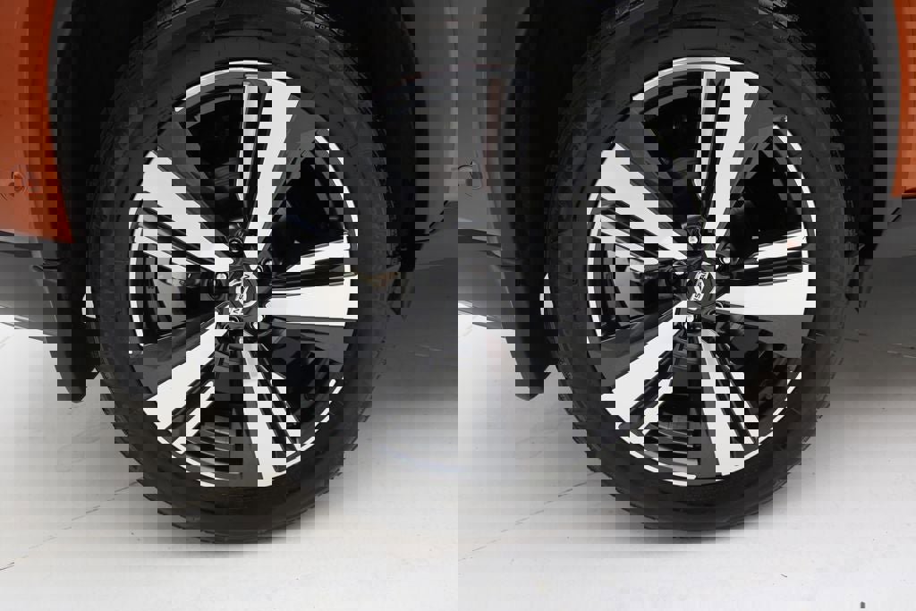 Used 2021 Nissan Rogue Platinum image 10