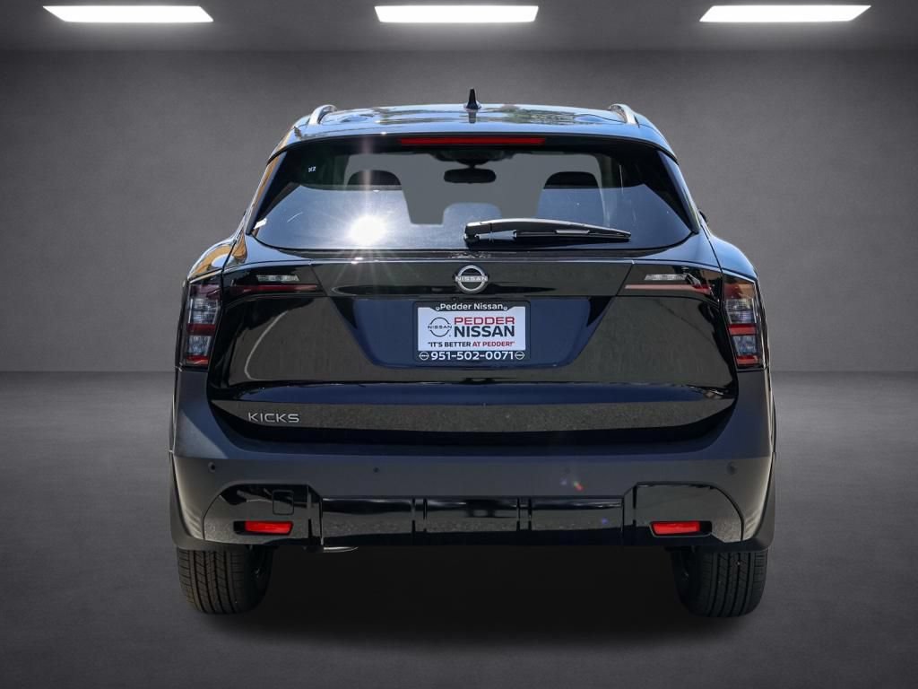 New 2026 Nissan Kicks SV w/ SV Premium Package FWD image 5
