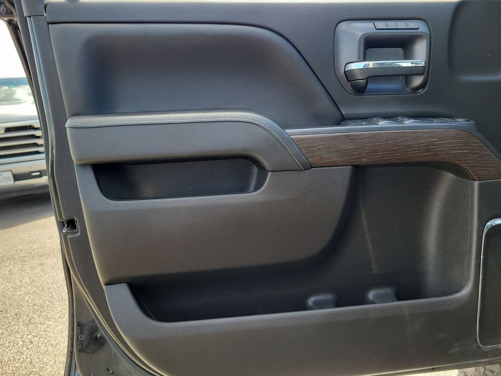 Used 2019 GMC Sierra 3500 Denali w/ Duramax Plus Package AWD/4WD image 21