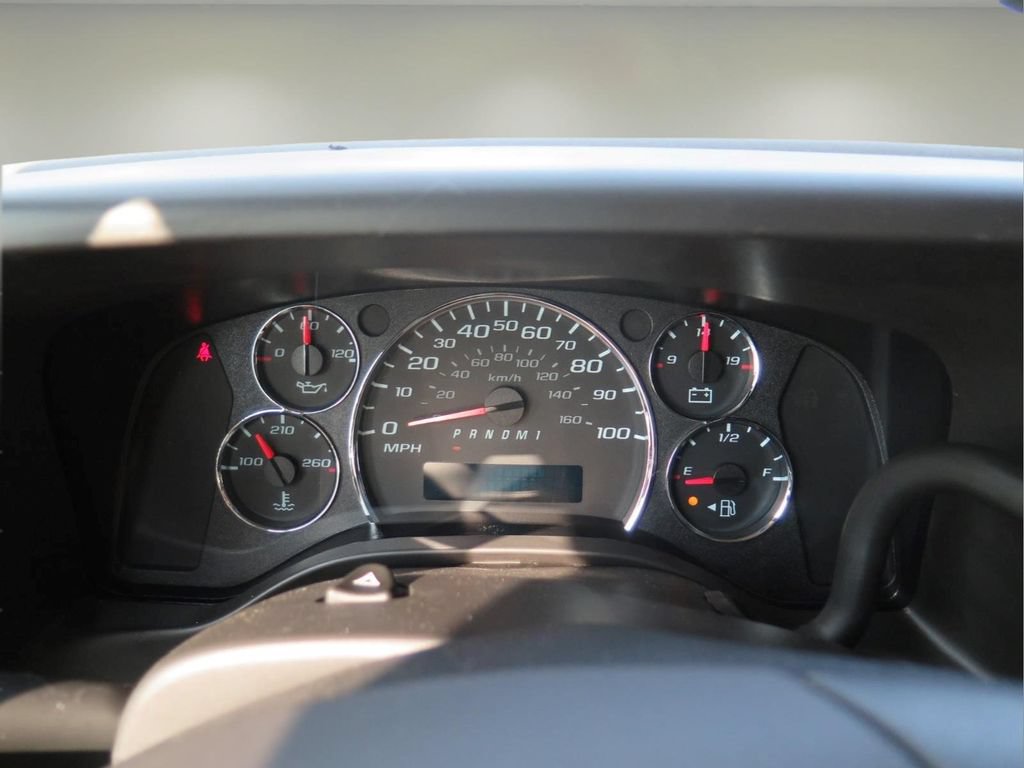 New 2026 Chevrolet Express 2500 Extended w/ Driver Convenience Package RWD image 11