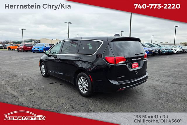 New 2026 Chrysler Voyager LX FWD image 5