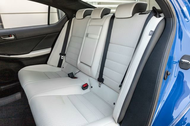 Used 2023 Lexus IS 500 RWD image 11