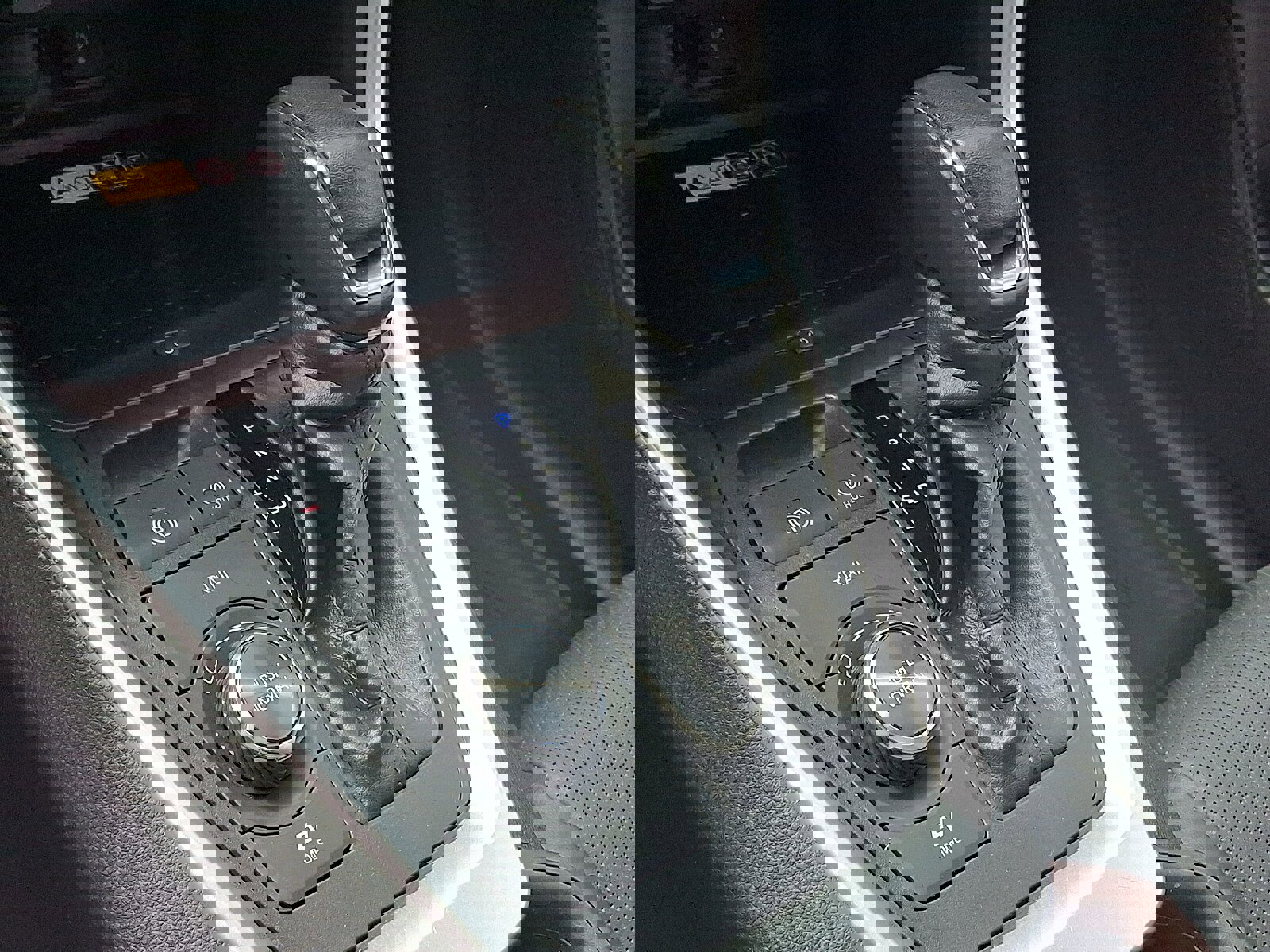 Used 2022 Toyota RAV4 Limited image 16