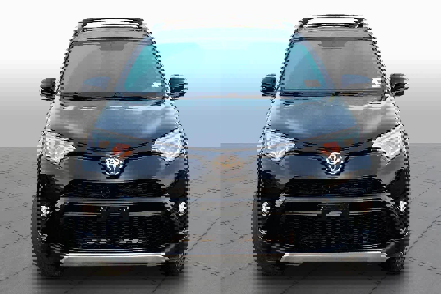 Used 2016 Toyota RAV4 SE AWD/4WD image 4