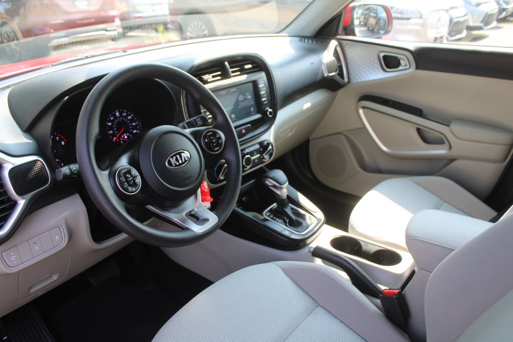 Certified 2021 Kia Soul LX FWD image 21