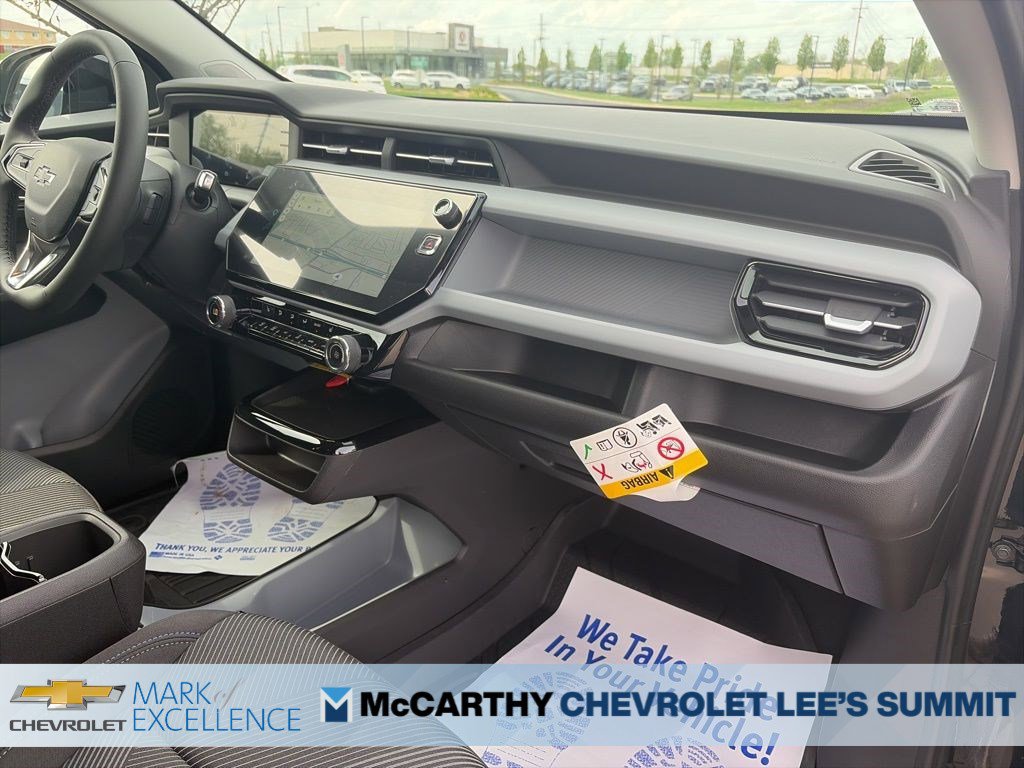 New 2027 Chevrolet Bolt LT w/ Comfort Package FWD image 28