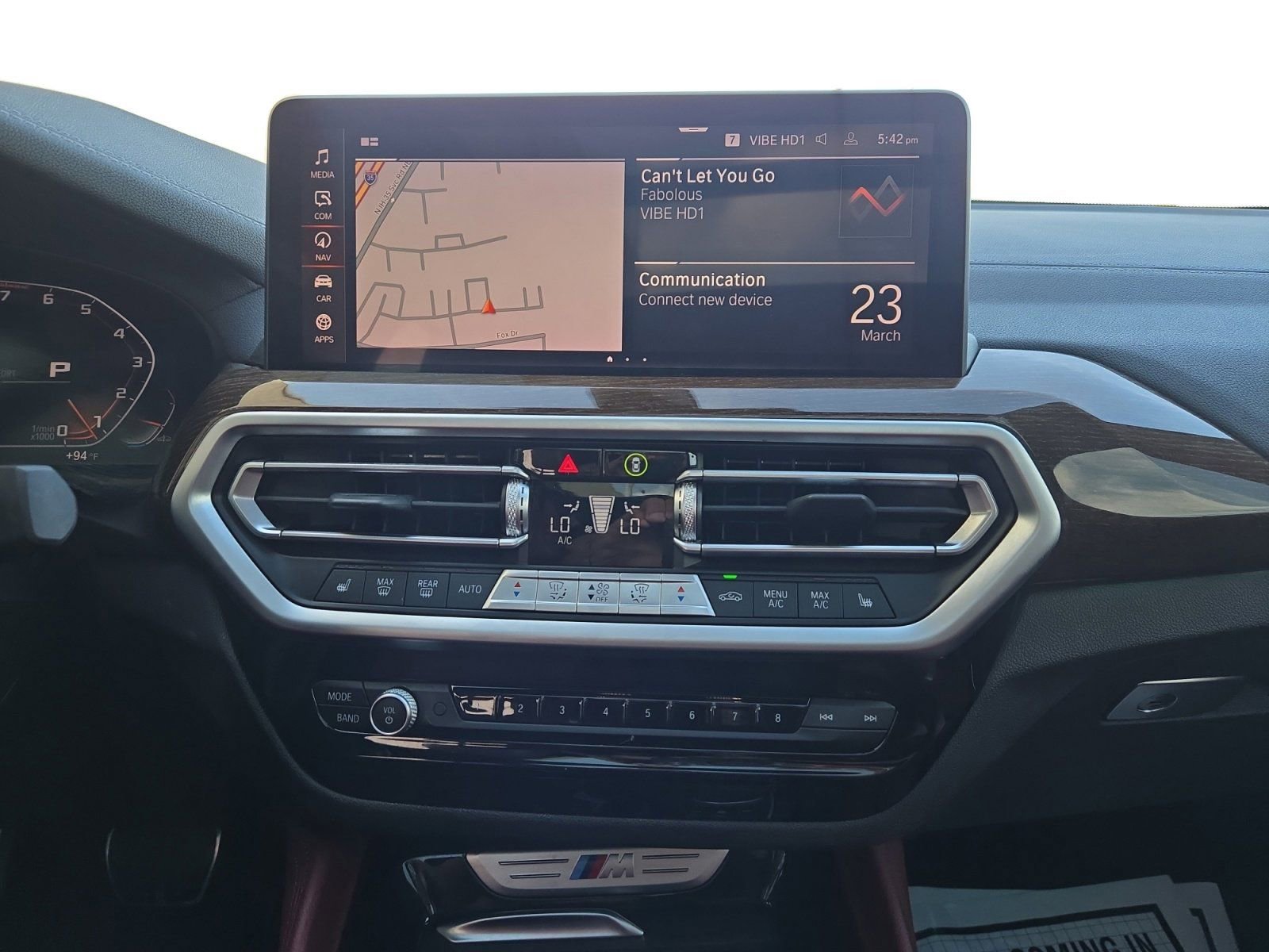 Used 2022 BMW X4 M40i w/ Premium Package image 11