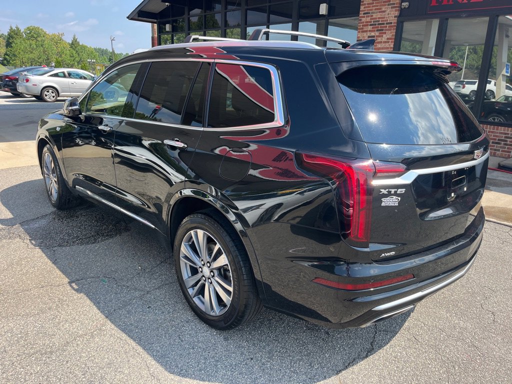 Used 2020 Cadillac XT6 Premium Luxury w/ Platinum Package image 2