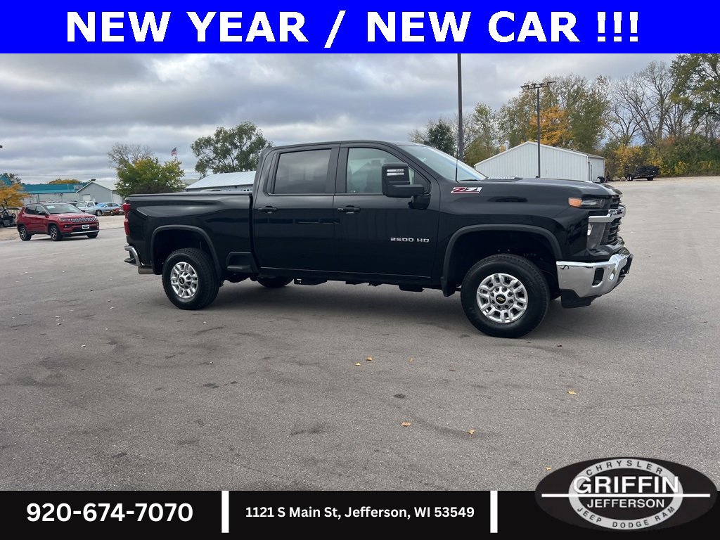 Used 2025 Chevrolet Silverado 2500 LT w/ Safety Package image 9