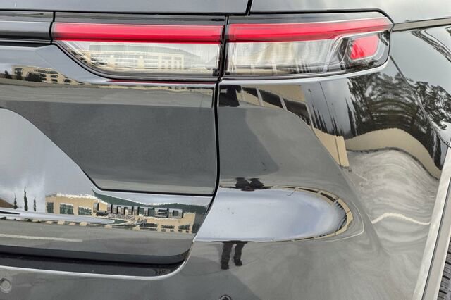 New 2025 Jeep Grand Cherokee Limited image 24