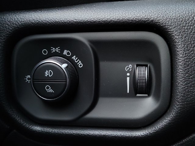 New 2026 RAM 5500 Tradesman AWD/4WD image 37