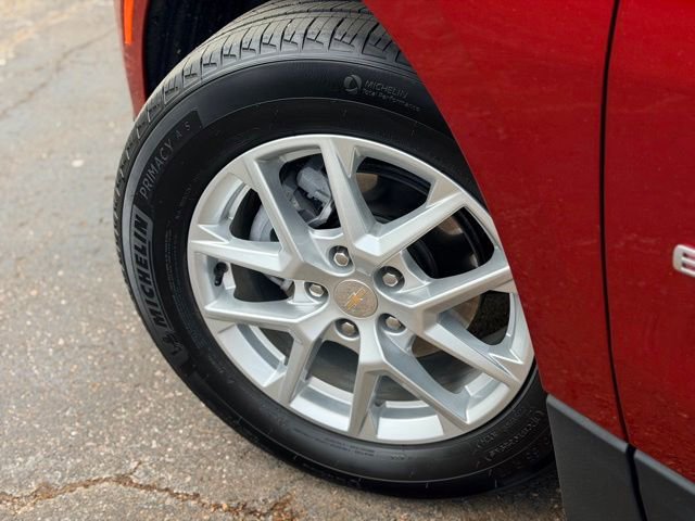 Used 2024 Chevrolet Equinox LT w/ LPO, Floor Liner Package FWD image 28