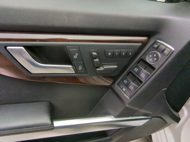 Used 2013 Mercedes-Benz GLK 350 4MATIC image 23