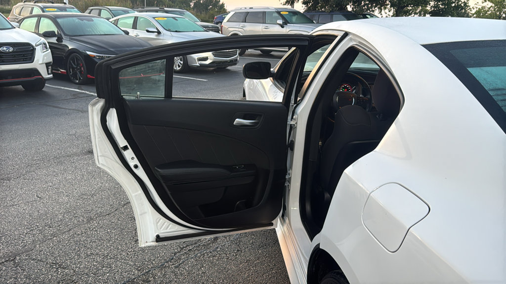 Used 2023 Dodge Charger R/T w/ Blacktop Package RWD image 30