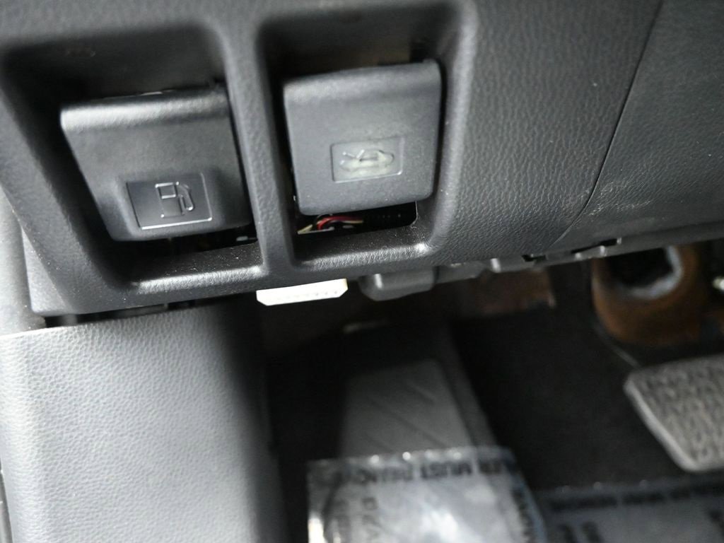 Used 2024 Toyota RAV4 XLE image 23