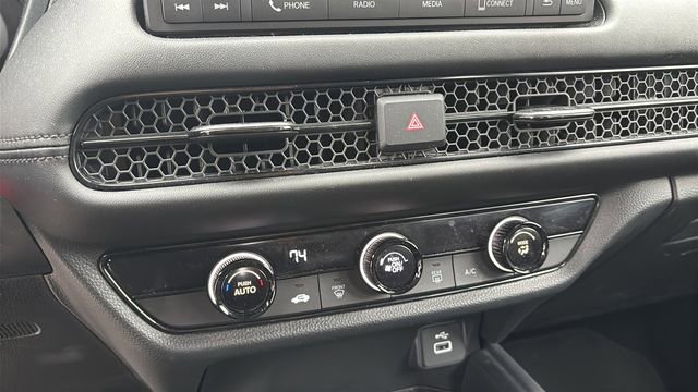 Used 2023 Honda HR-V LX image 29