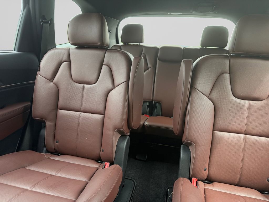 Certified 2024 Kia Telluride EX w/ EX Captain's Chair Package AWD/4WD image 16