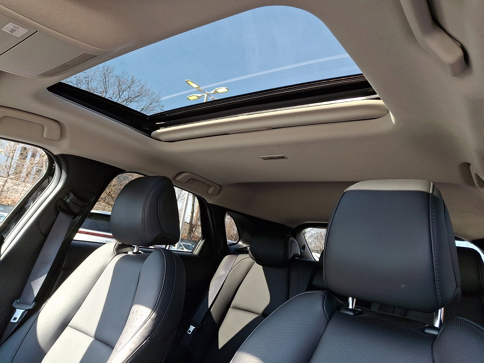 Certified 2025 MAZDA CX-30 AWD 2.5 S w/ Premium Package image 13