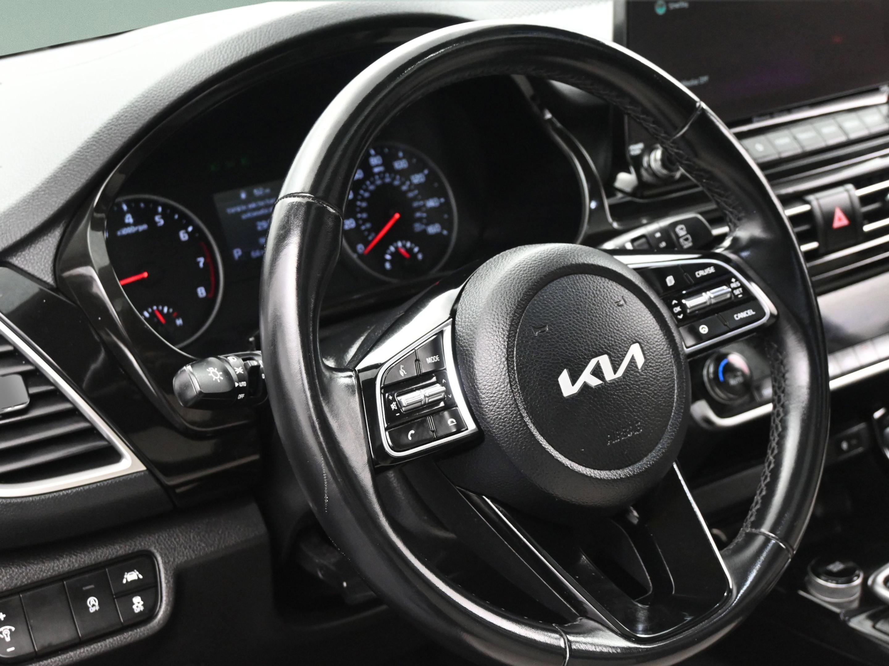 Used 2022 Kia Seltos EX image 36