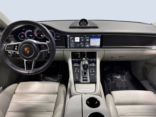 Used 2018 Porsche Panamera 4S AWD/4WD image 13