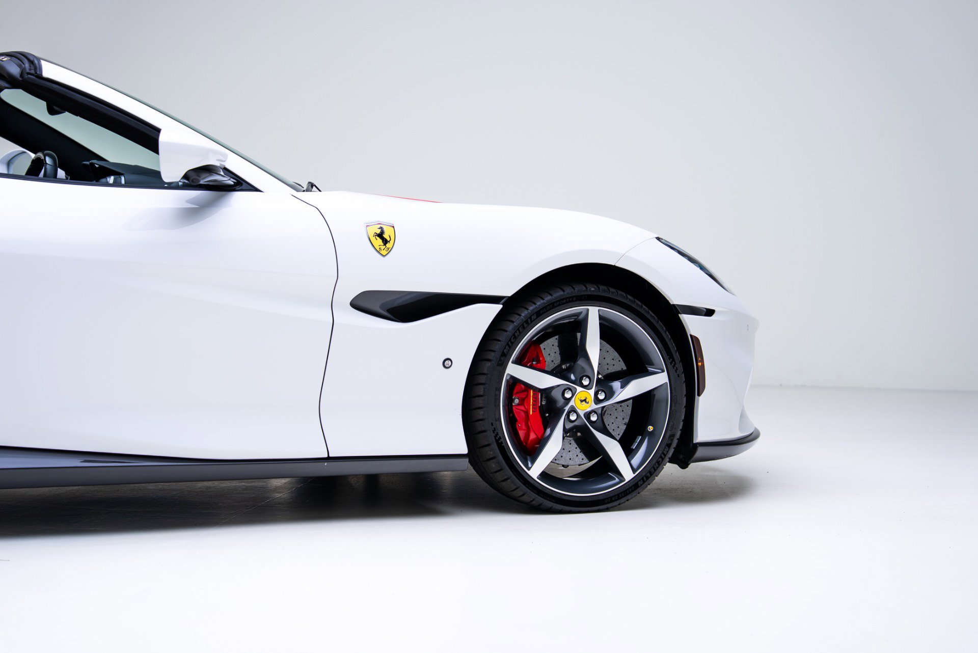 Used 2022 Ferrari Portofino M image 24