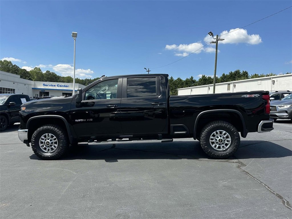 Used 2024 Chevrolet Silverado 2500 LT image 22