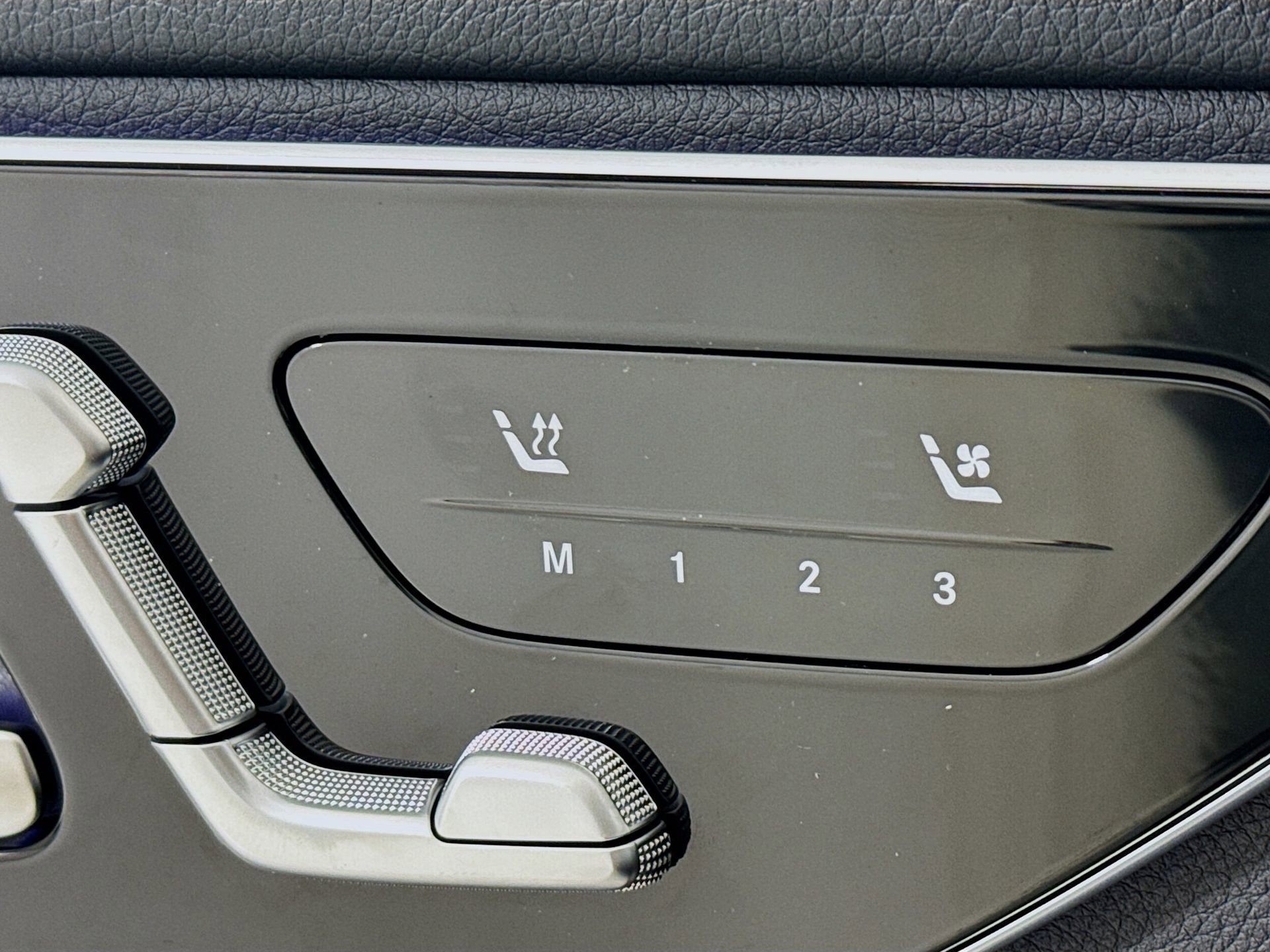 New 2026 Mercedes-Benz C 300 Sedan image 22