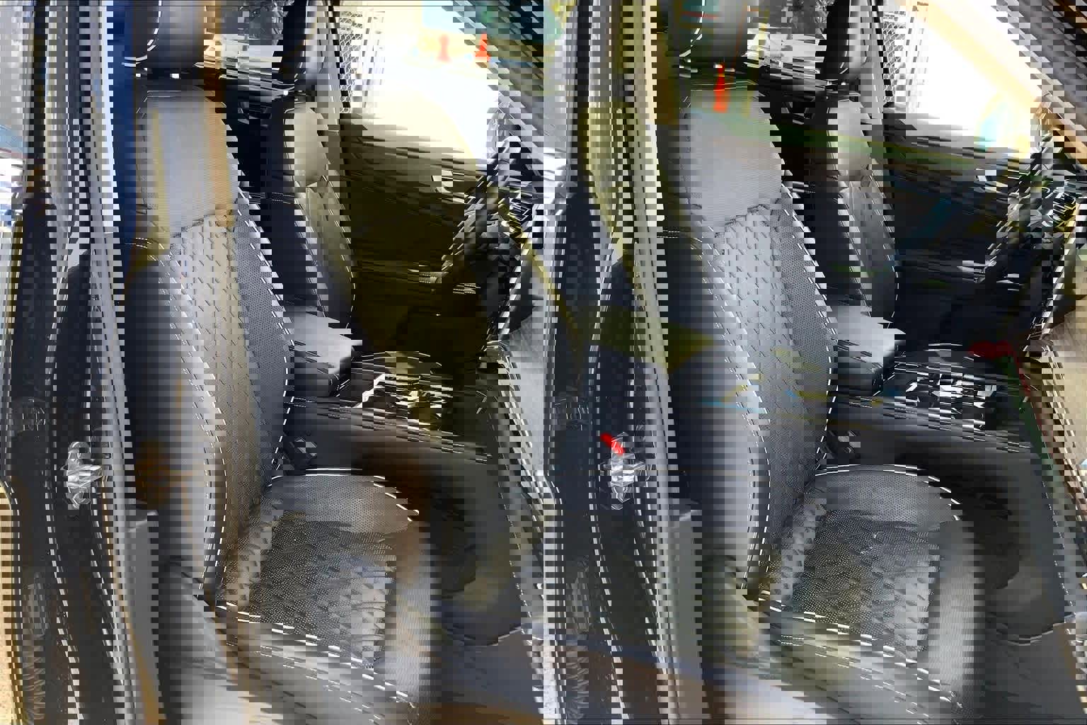 Used 2024 Volkswagen Atlas SEL Premium R-Line image 14