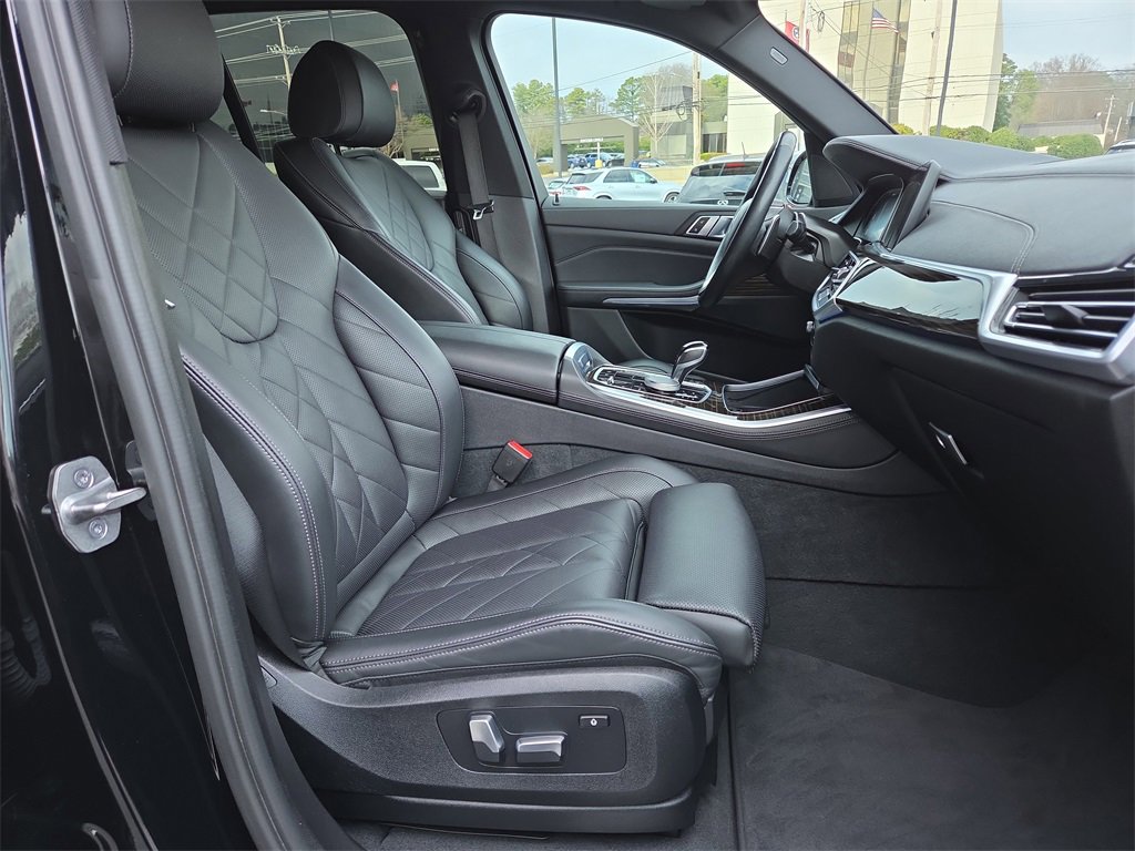 Used 2023 BMW X5 xDrive45e image 15