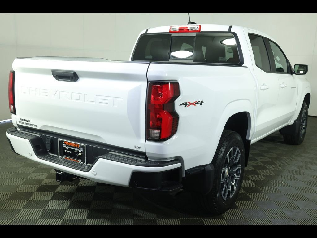 Used 2023 Chevrolet Colorado LT w/ LT Convenience Package III AWD/4WD image 18