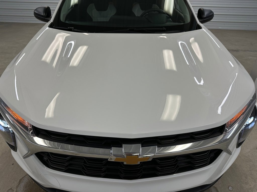 Certified 2024 Chevrolet Trax LS w/ Driver Confidence Package image 35