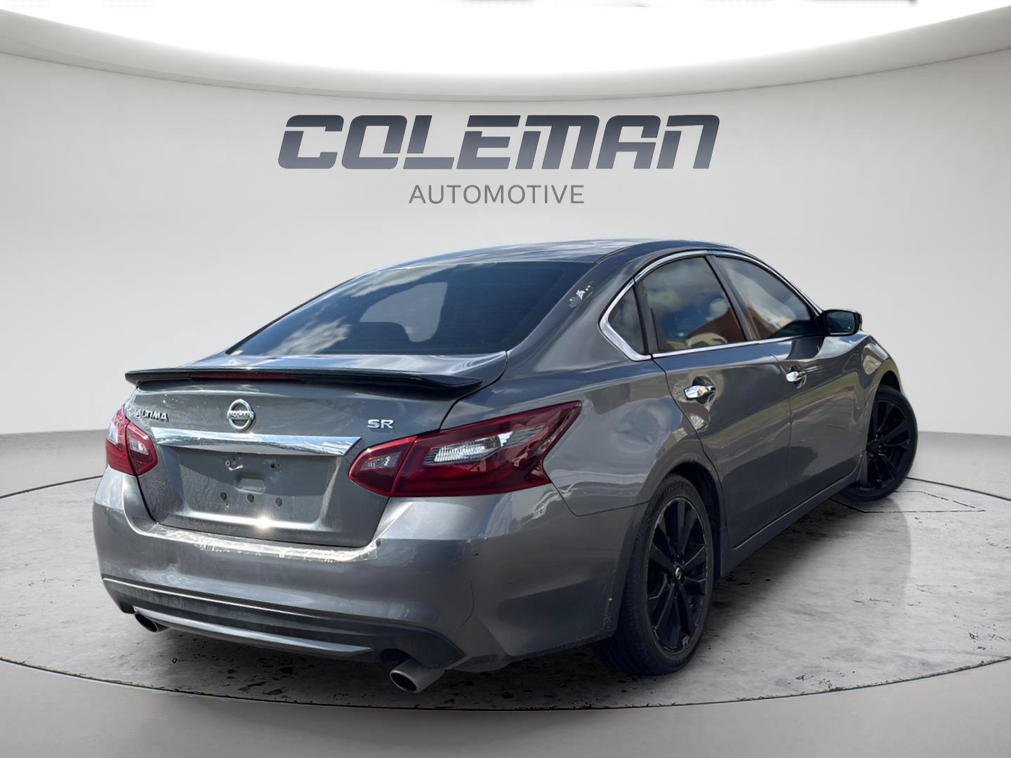 Used 2017 Nissan Altima 2.5 SR w/ Midnight Edition Package FWD image 7