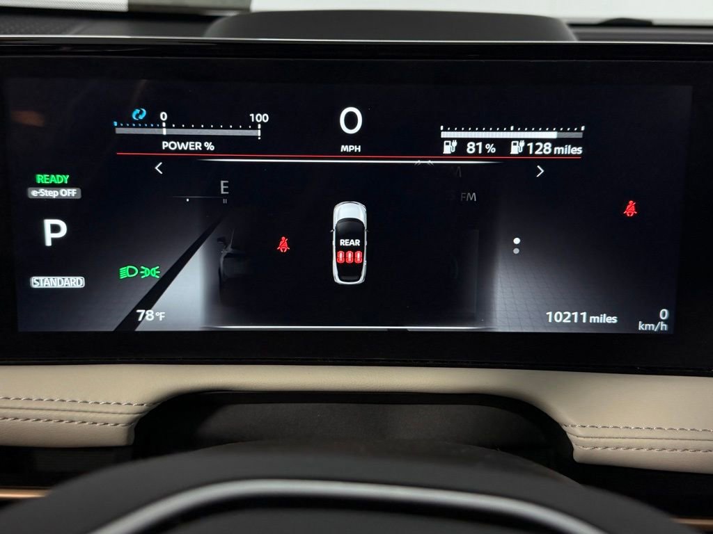 Used 2023 Nissan Ariya AWD image 14