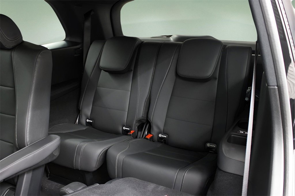 Used 2025 Mercedes-Benz GLS 450 4MATIC image 23