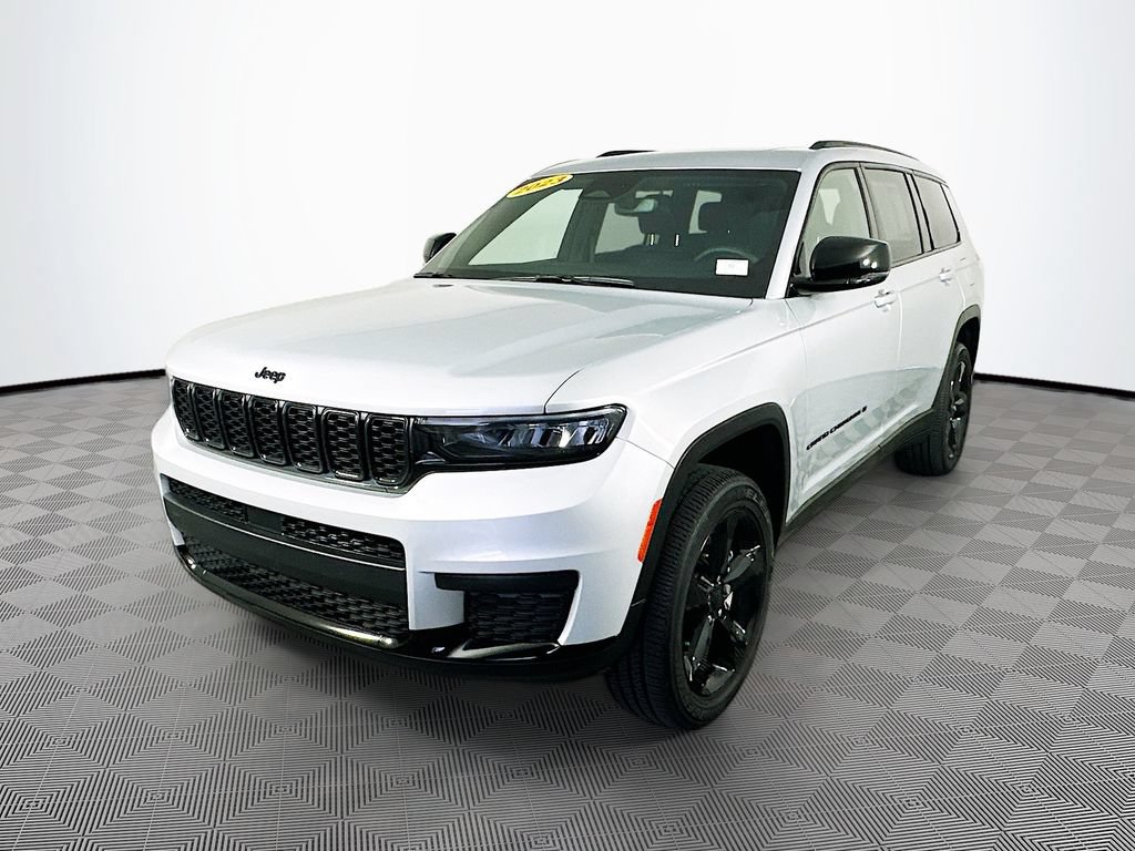 Used 2023 Jeep Grand Cherokee L Laredo AWD/4WD image 6