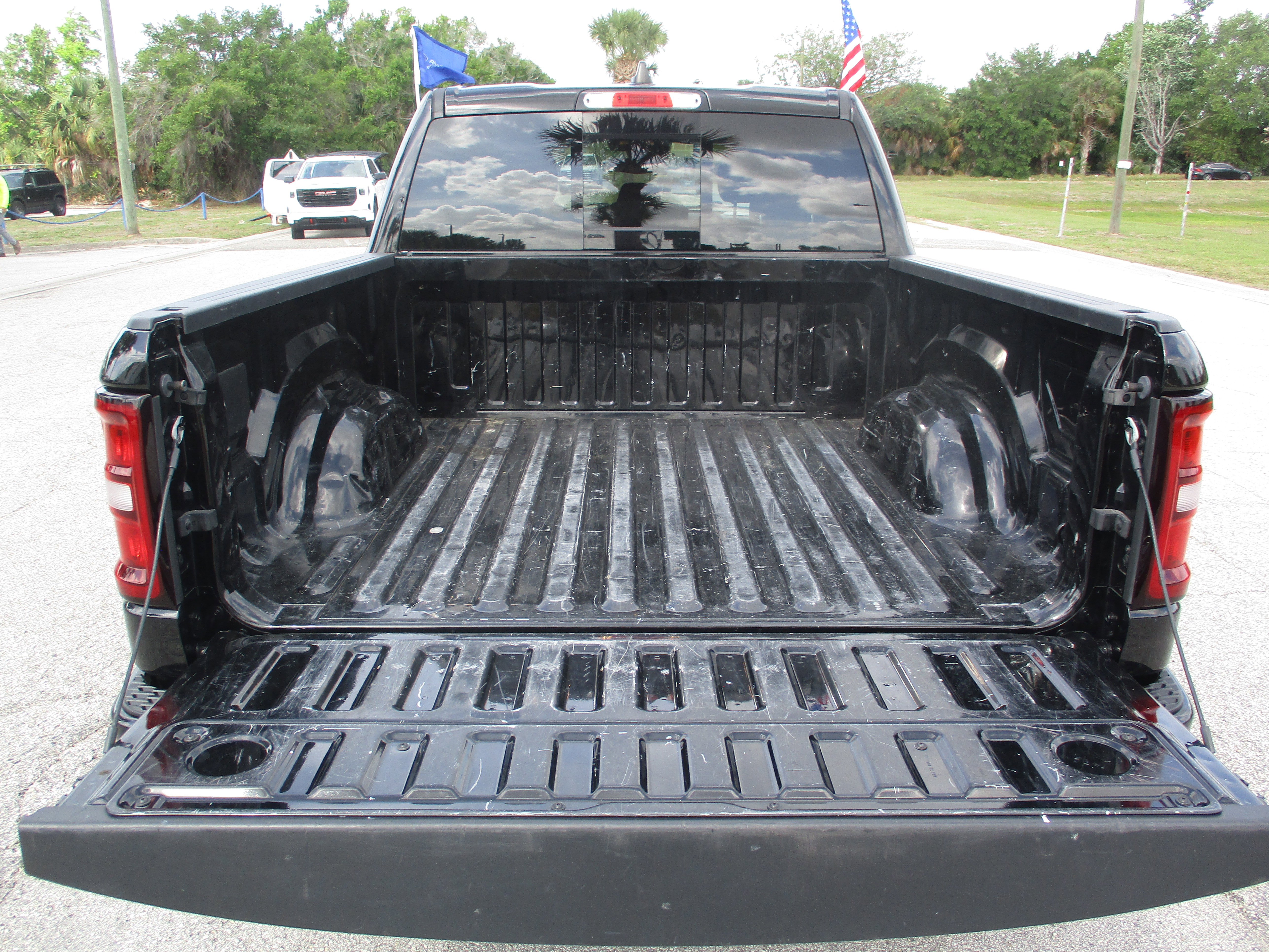 Used 2025 RAM 1500 Tradesman w/ Night Edition RWD image 11