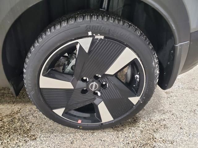 New 2026 Nissan Kicks SR w/ Cold Weather Package image 9